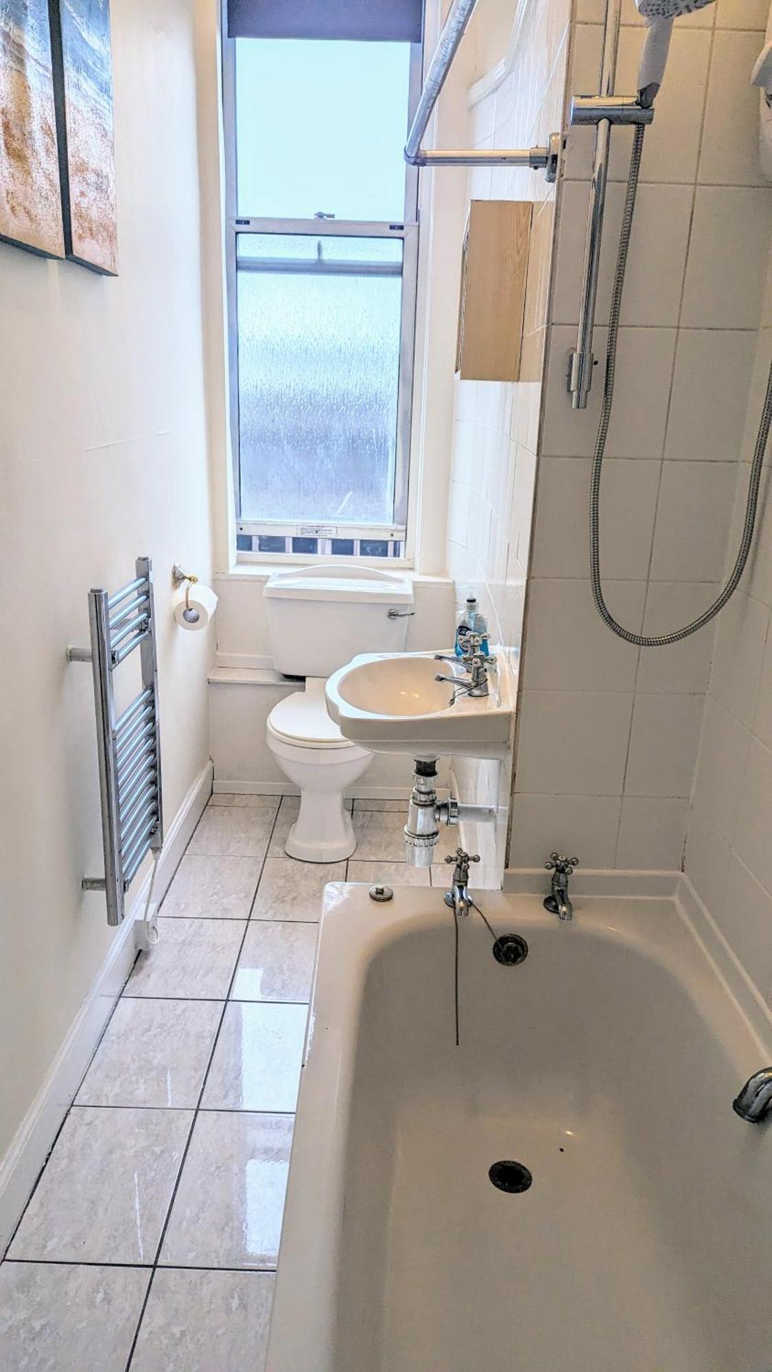Edinburgh City Center Haymarket Double Room Edimburgo Exterior foto
